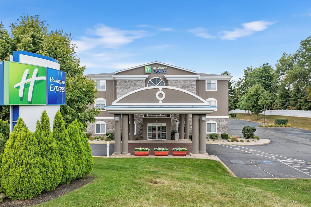 Holiday Inn Express Hartford Newington by IHG - photo 74