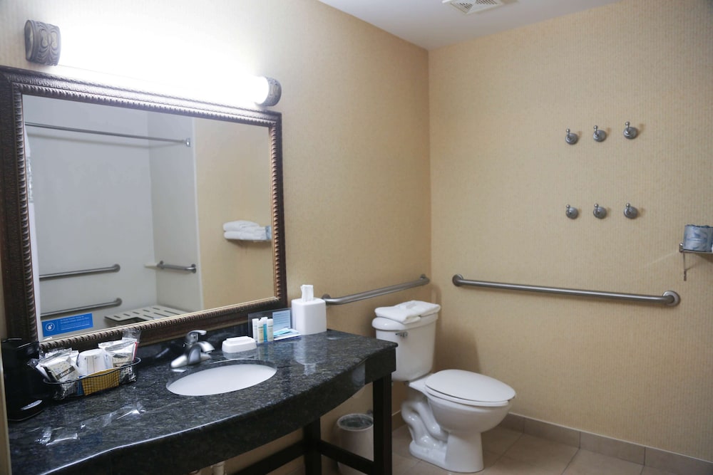 Hampton Inn Morehead - photo 24