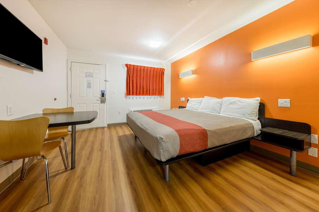 Motel 6 Greenville SC - photo 14