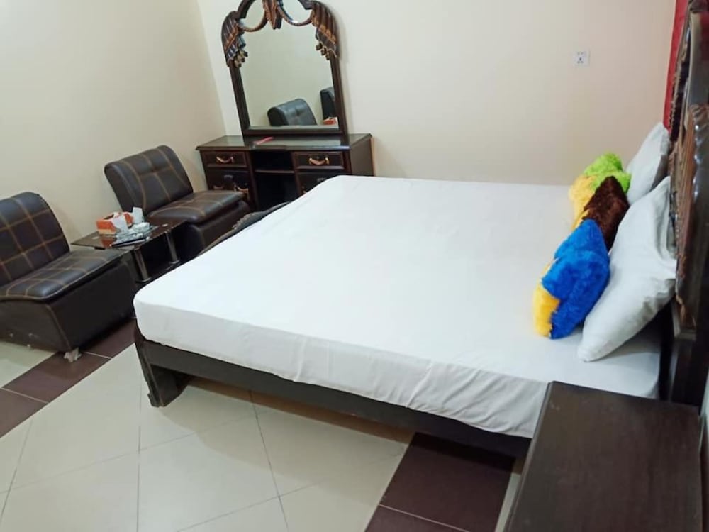 Hotel 4 Seasons - carbon neutral hotel in Multan