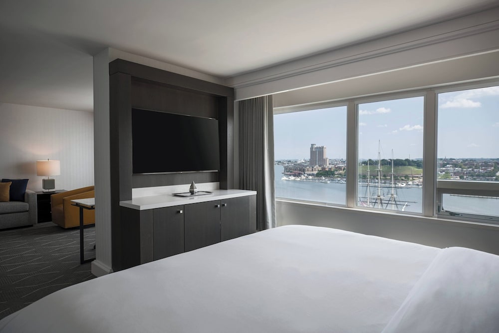 Renaissance Baltimore Harborplace Hotel - photo 18