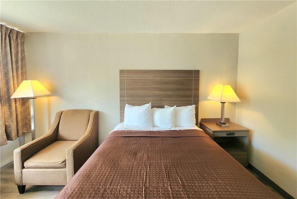 Days Inn by Wyndham Seguin TX - photo 14
