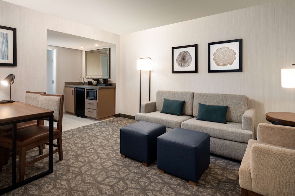 Embassy Suites by Hilton Portland Airport - photo 17