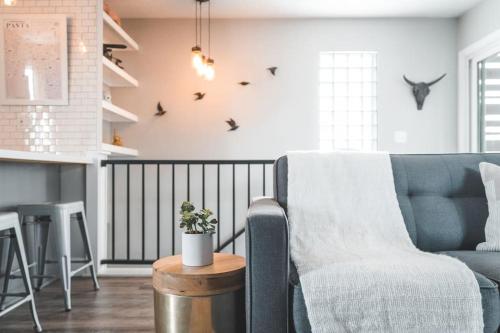 Porchlight Home Central San Diego Free Parking — 4-Star Luxury Hotel in San Diego, United States