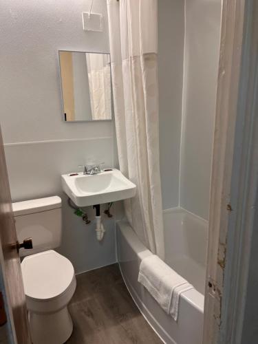 Best In Town Motel - photo 5