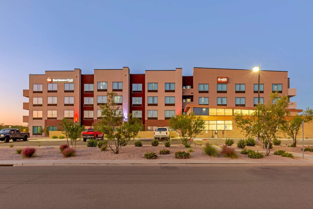 Best Western Plus Executive Residency Phoenix North Happy Valley - featured photo
