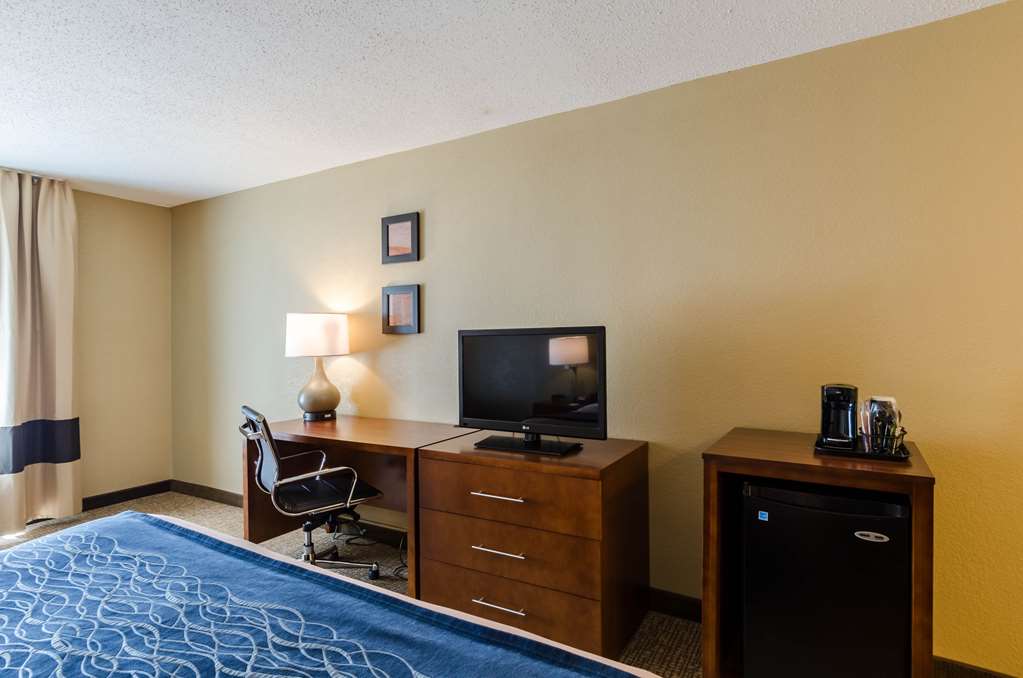 Comfort Inn Randolph Boston - photo 22
