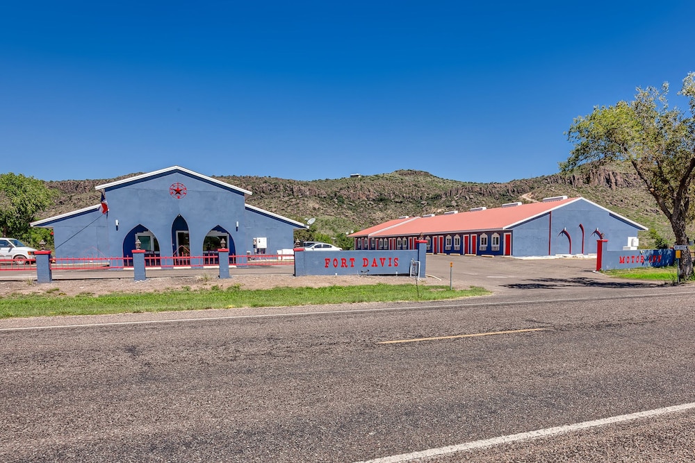 Fort Davis Inn & R.V. Park - photo 38