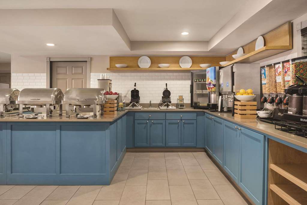 Country Inn & Suites by Radisson Dubuque IA - photo 22