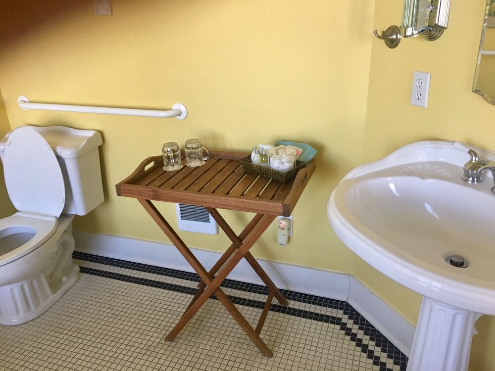 The Villa Bed & Breakfast - photo 34