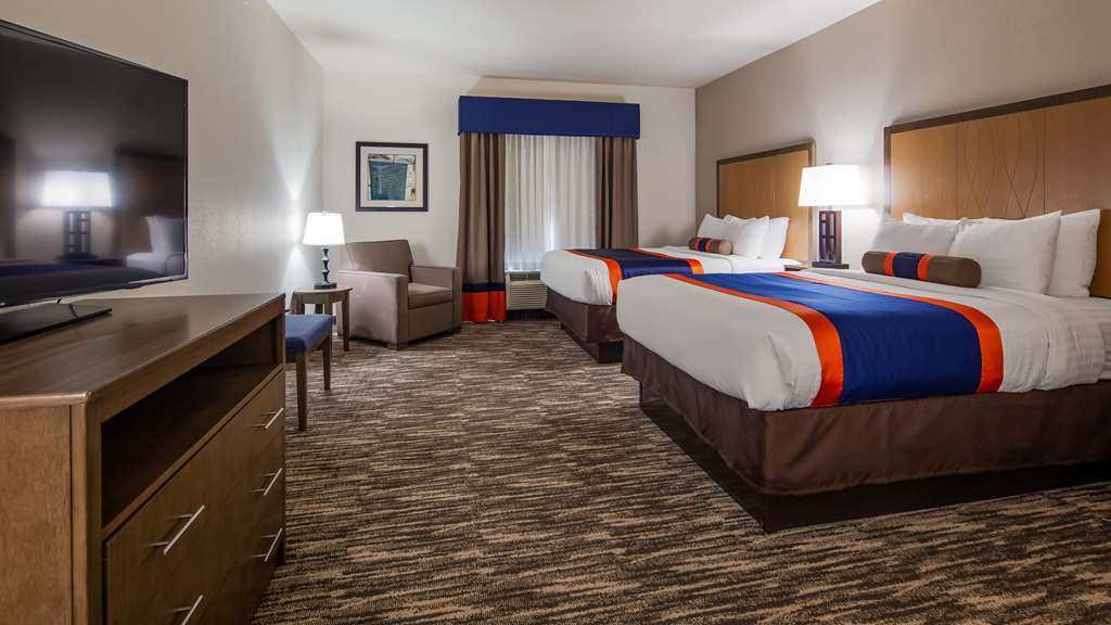 Best Western Plus Ardmore Inn & Suites - photo 11