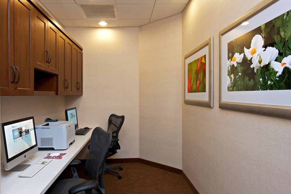 Hilton Garden Inn Milwaukee Downtown - photo 72