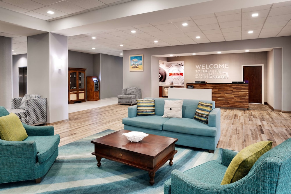 Hampton Inn New Smyrna Beach - photo 4