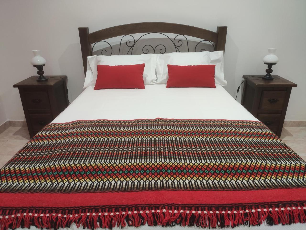 Al Colmeia de Mel — 4-Star Luxury Hotel in Reguengos De Monsaraz, Portugal
