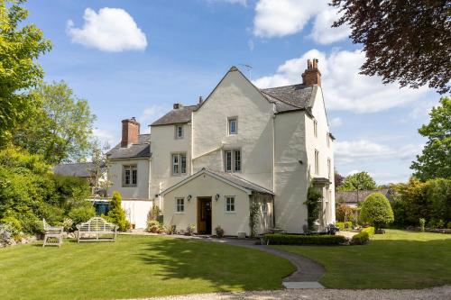 The Old Rectory Chicklade — 4-Star Luxury Hotel in Salisbury, United Kingdom