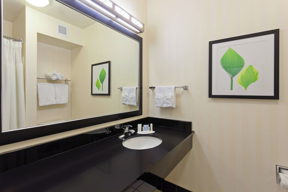 Fairfield Inn & Suites by Marriott Los Angeles West Covina - photo 10