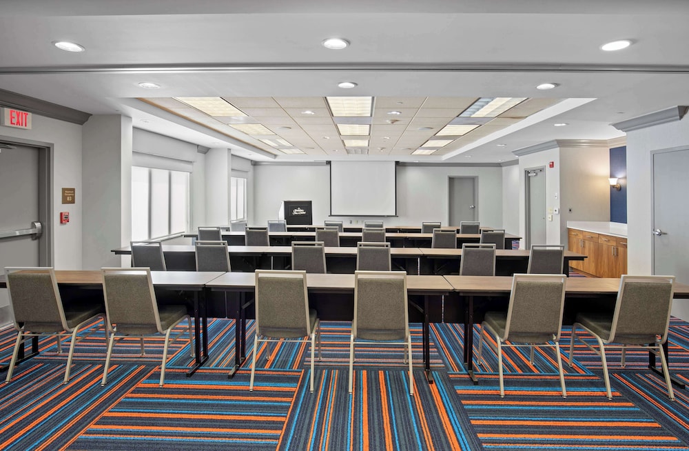 Hampton Inn & Suites Murfreesboro - photo 43