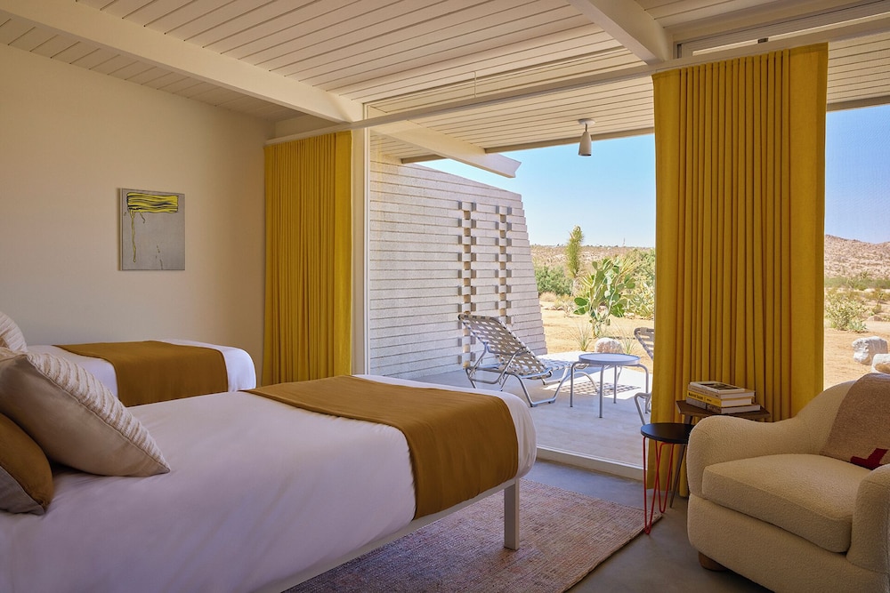 The Bungalows by Homestead Modern at The Joshua Tree Retreat Center - photo 18