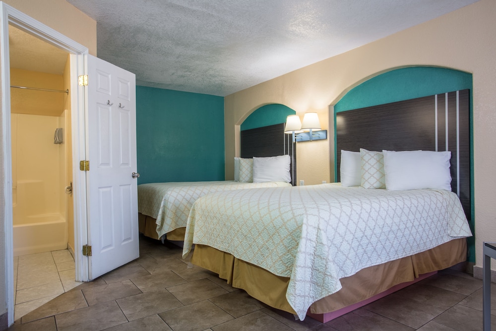 Pinn Road Inn and Suites - photo 6