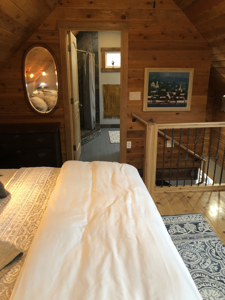 Weaverville Whitmore Inn - photo 20