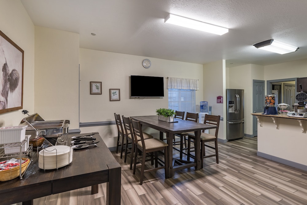 Stay Over Suites - photo 18