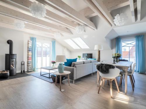 Strandpalais Apartment Ausguck — 4-Star Luxury Hotel in Busum, Germany