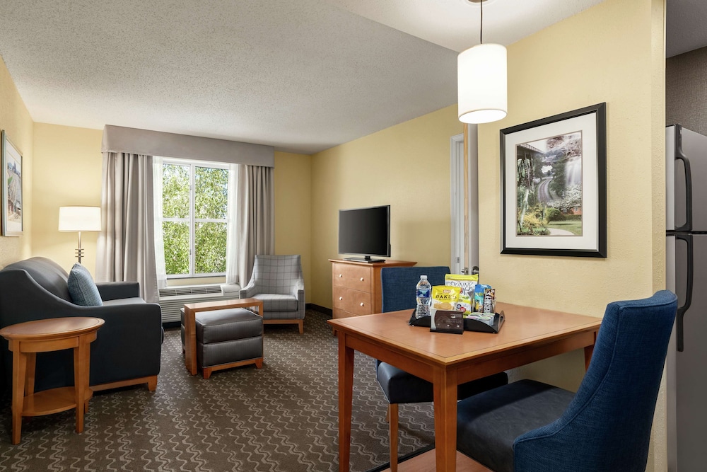 Homewood Suites by Hilton Allentown Bethlehem Airport - photo 10