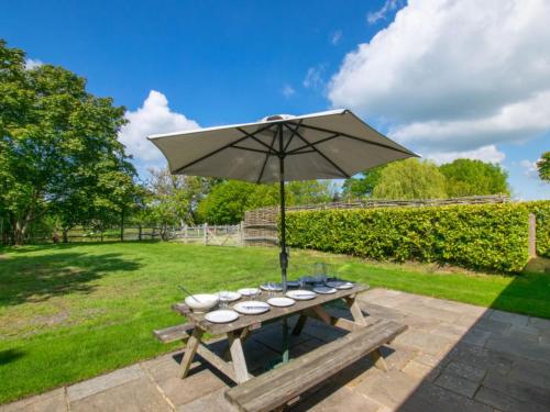 2 Bed in Beckley oc rh1116 — 4-Star Luxury Hotel in Rye, United Kingdom