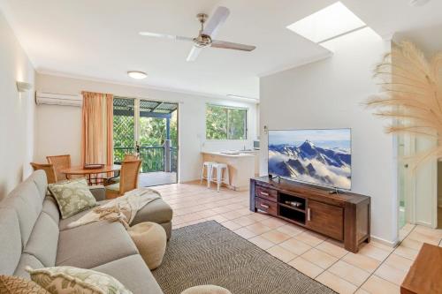 Baden 28 Rainbow Shores — Rainbow Beach