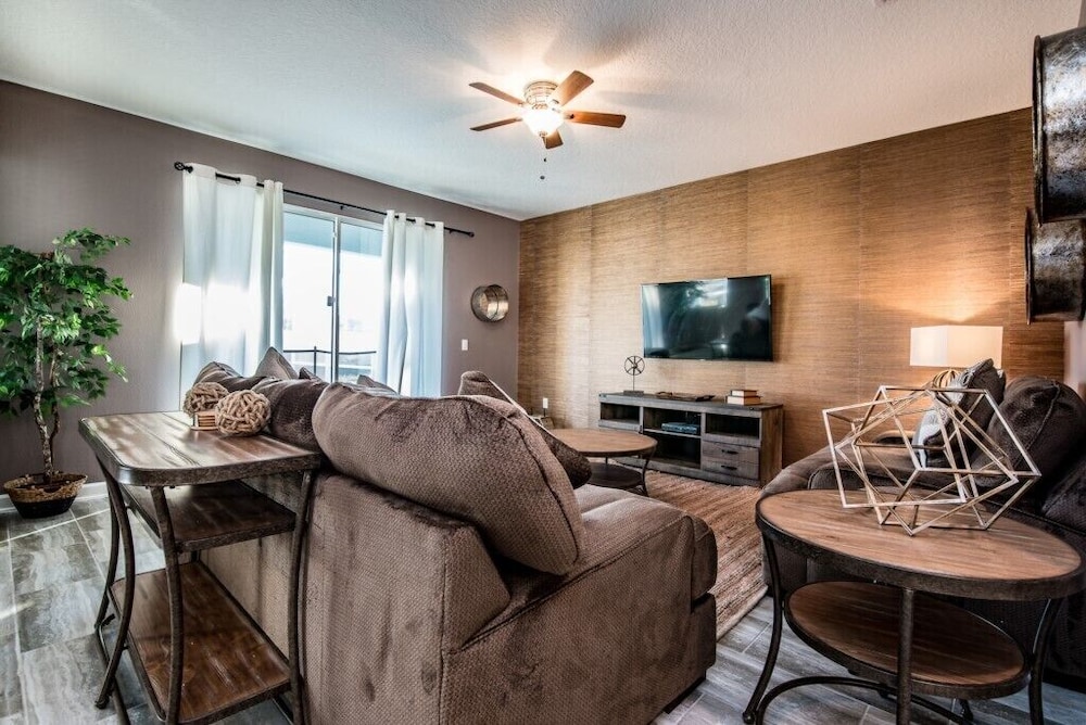 6 Bdrm 5 Bath Golf Resort - photo 9