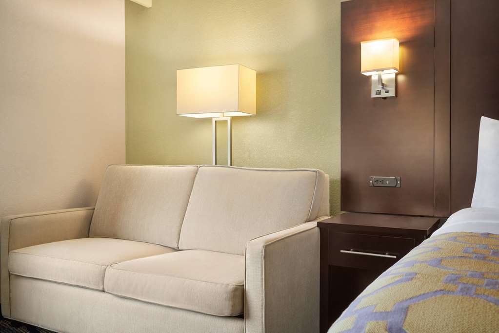 Baymont by Wyndham Georgetown Lexington North - photo 15