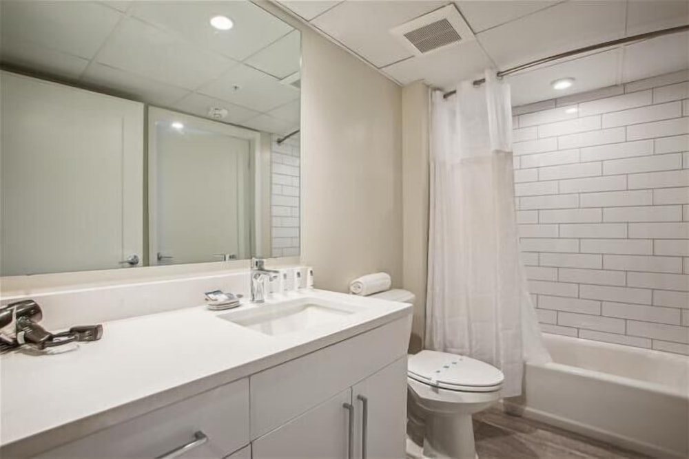 National at Rosslyn Towers - photo 14