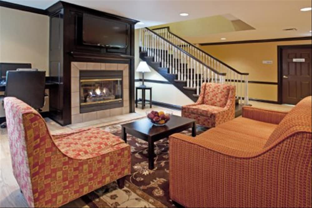 Holiday Inn Express & Suites Columbus East Reynoldsburg an IHG Hotel - photo 2