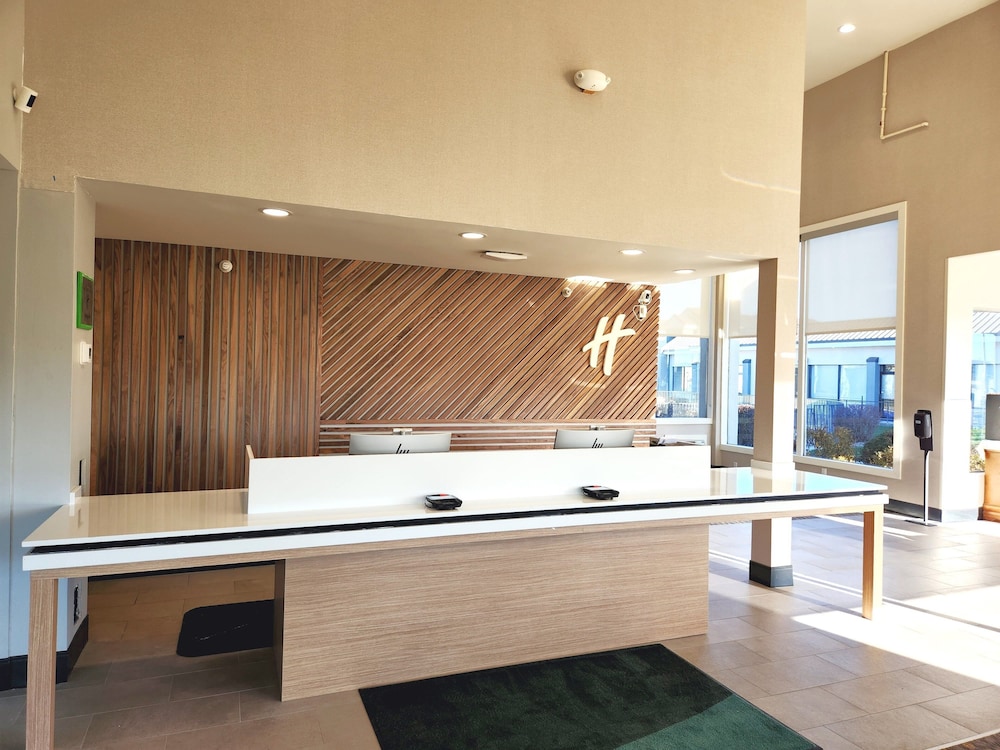 Holiday Inn Ontario an IHG Hotel - photo 2