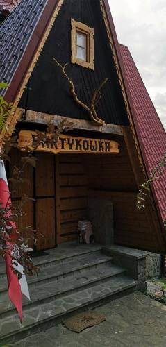 willa Partykówka in Poreba Wielka, Poland