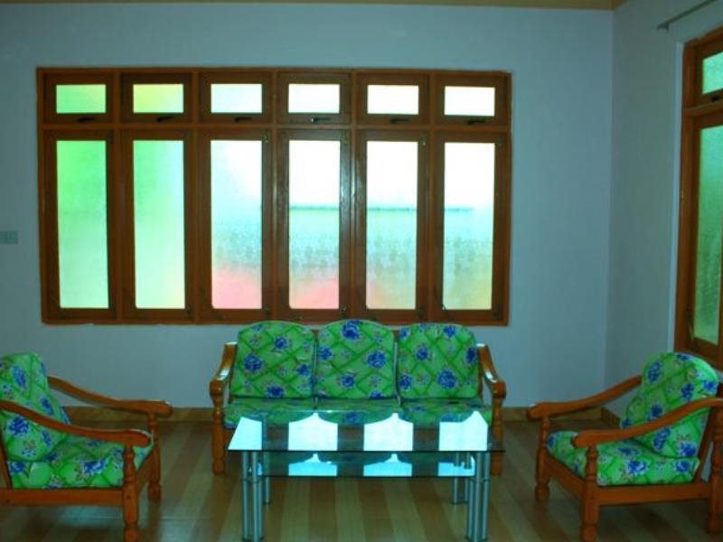 Cordelia Inn — Open Stage — photo 3