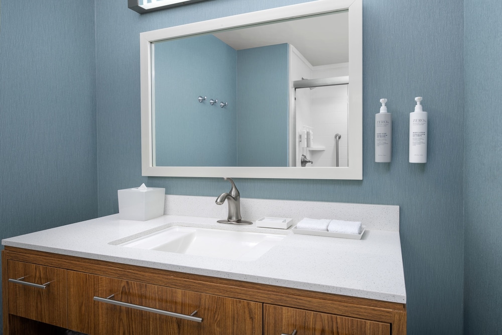 Home2 Suites by Hilton Tallahassee State Capitol - photo 17