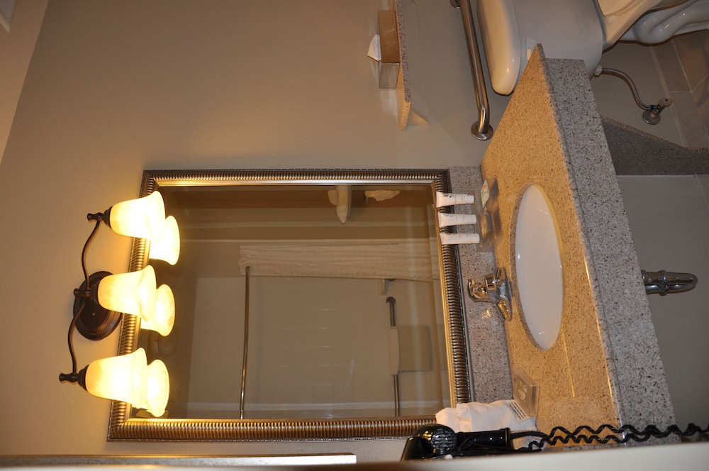 Country Inn & Suites by Radisson Covington LA - photo 7