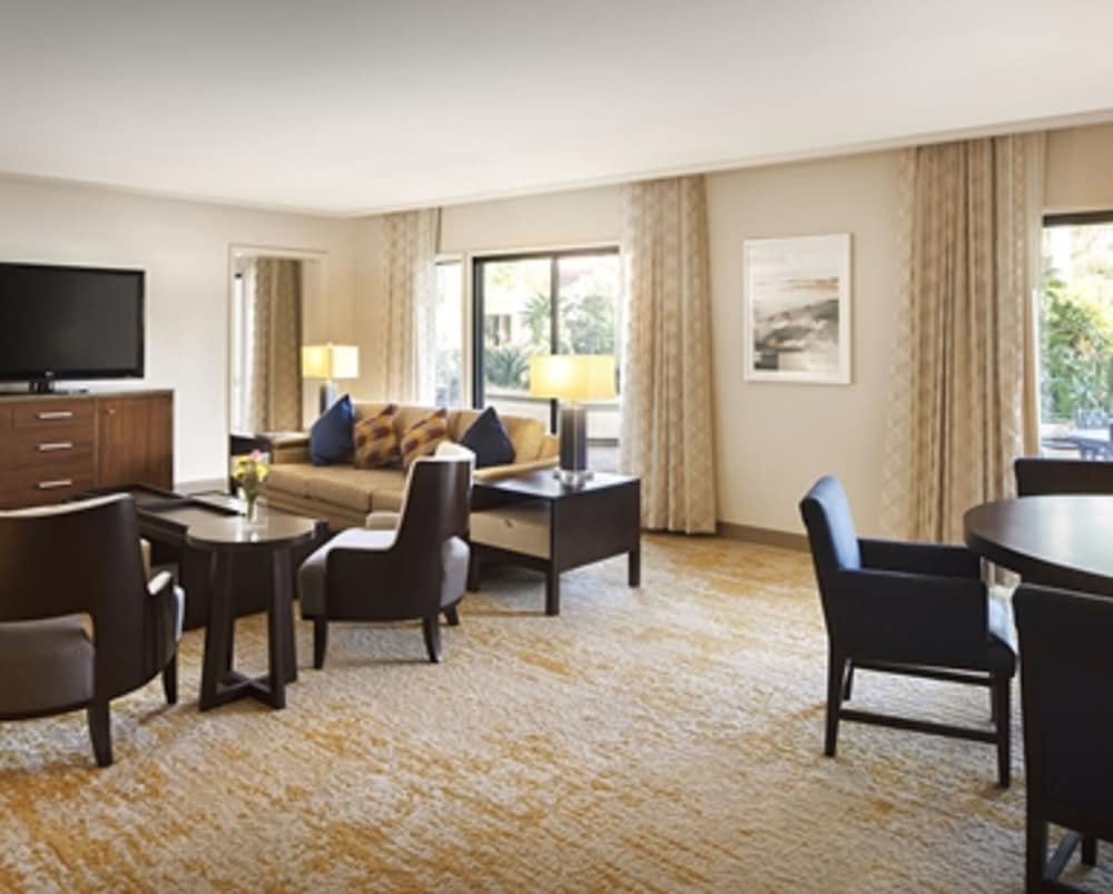 DoubleTree by Hilton Ontario Airport - photo 22