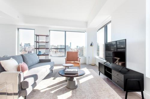 Central Sq 2Br W Wd Gym Nr T Harvard Bos 330 — 4-Star Luxury Hotel in Cambridge, United States