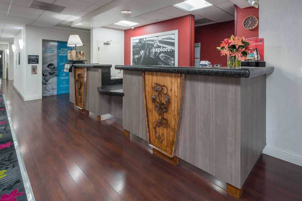 Hampton Inn Livermore - photo 5