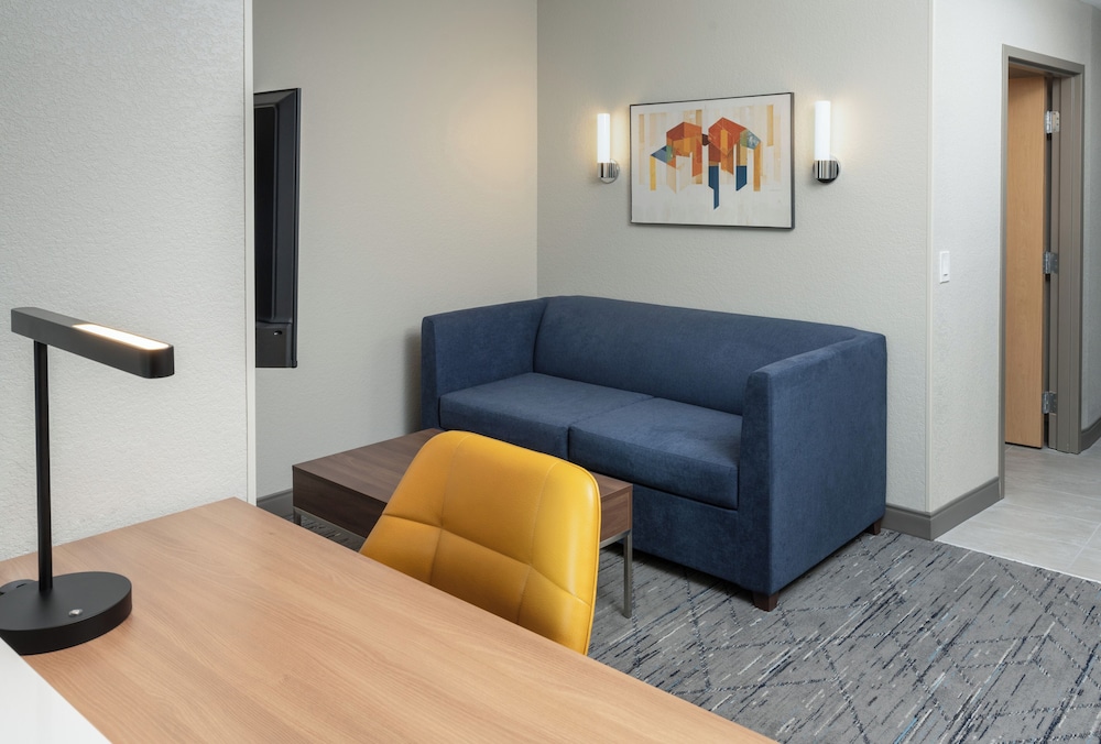 Holiday Inn Express Miami Airport Blue Lagoon Area by IHG - photo 4