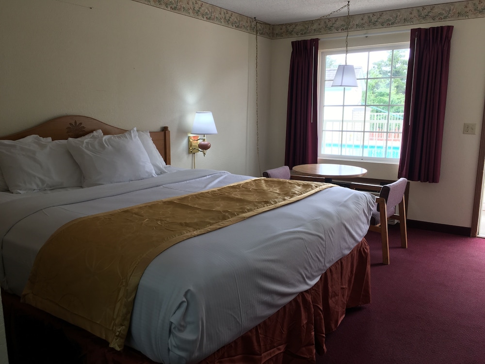Spinning Wheel Inn - photo 10