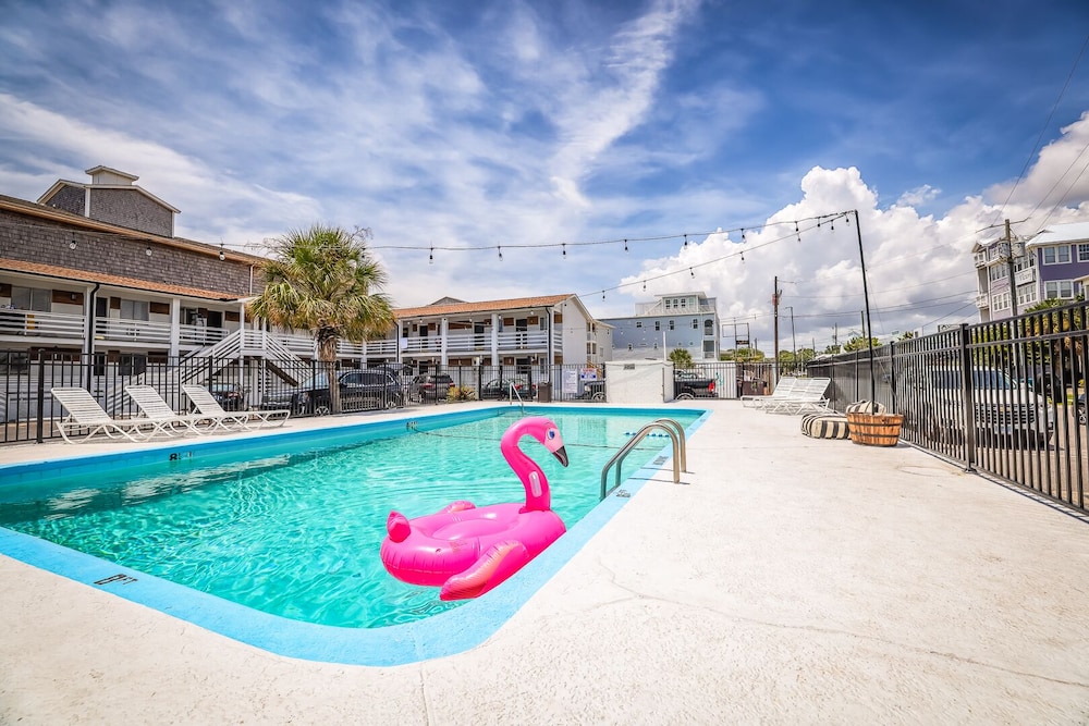 Dry Dock Vacation Club — hotel in Carolina Beach