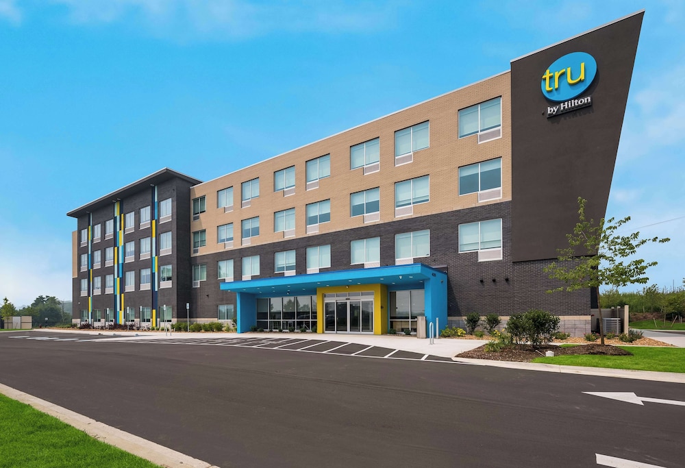 Tru by Hilton Novi Detroit — hotel in Novi