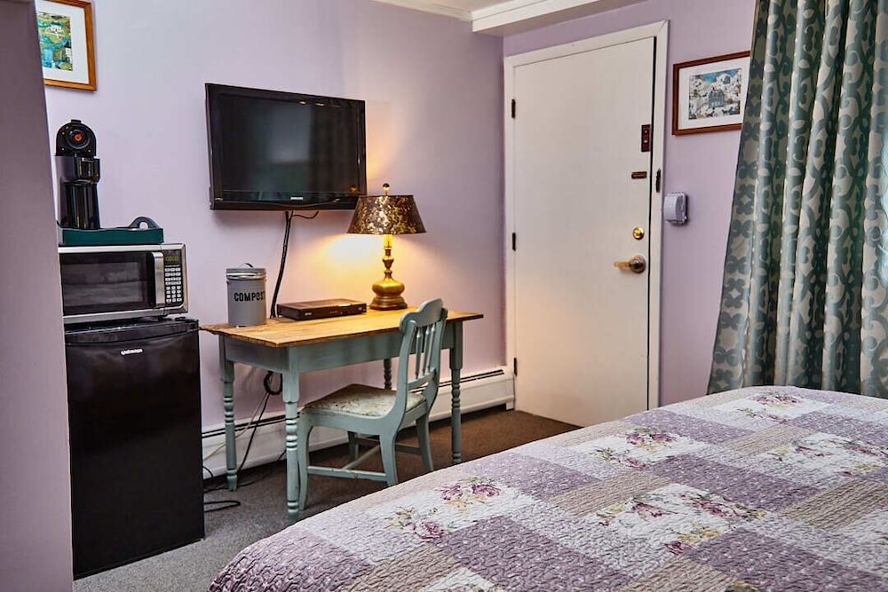 Governors Rock Motel - photo 28