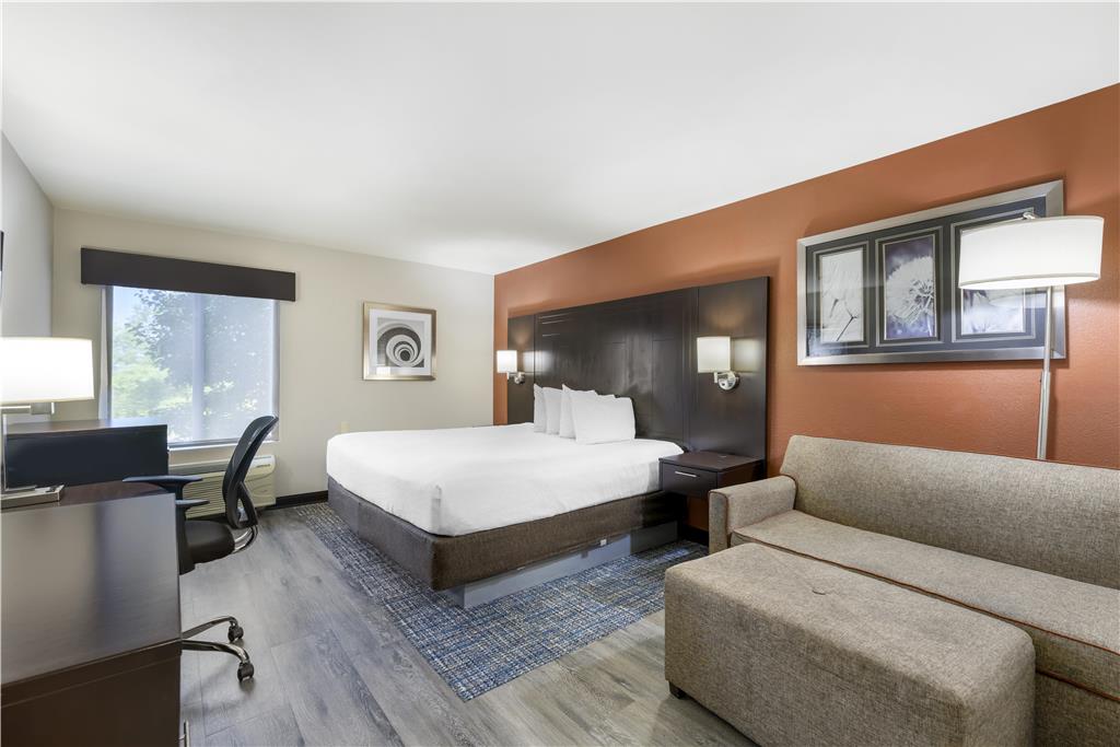 Best Western Plus Lee's Summit Hotel & Suites - photo 18