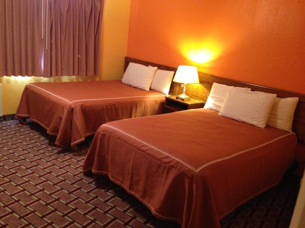 Red Carpet Inn Niagara Falls - photo 16