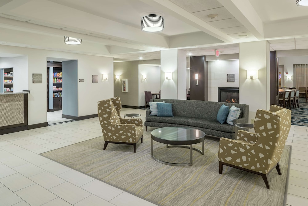 Homewood Suites by Hilton Cedar Rapids North - photo 2