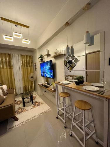 CK Suites Staycation at Vine Residences by SMDC — 4-Star Luxury Hotel in Manila, Philippines